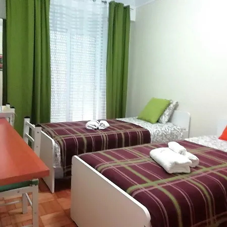 ゲストハウス Apartament's Veiga Tejo *